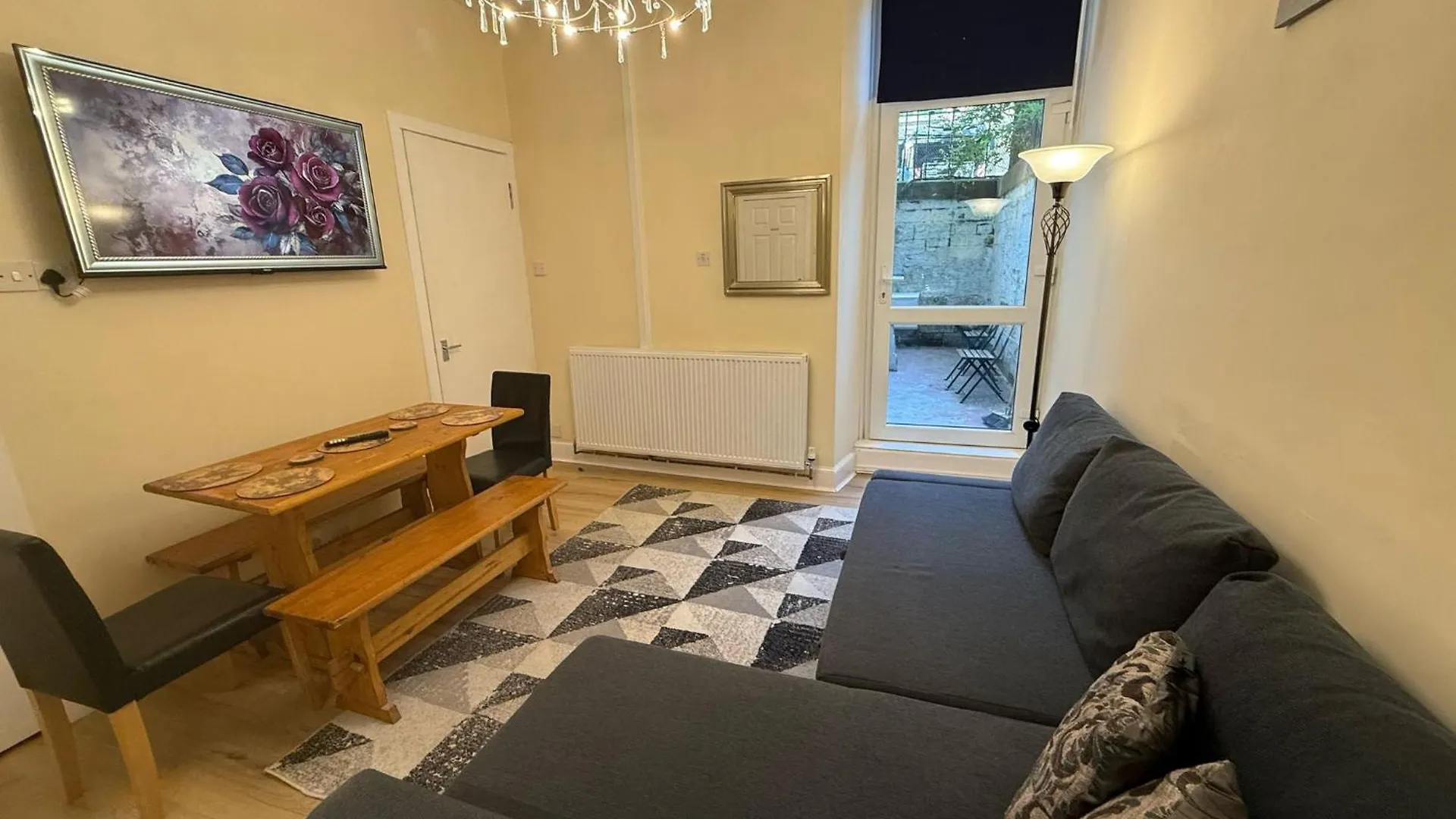 Flat In Central Edinburgh Old Town Apartment