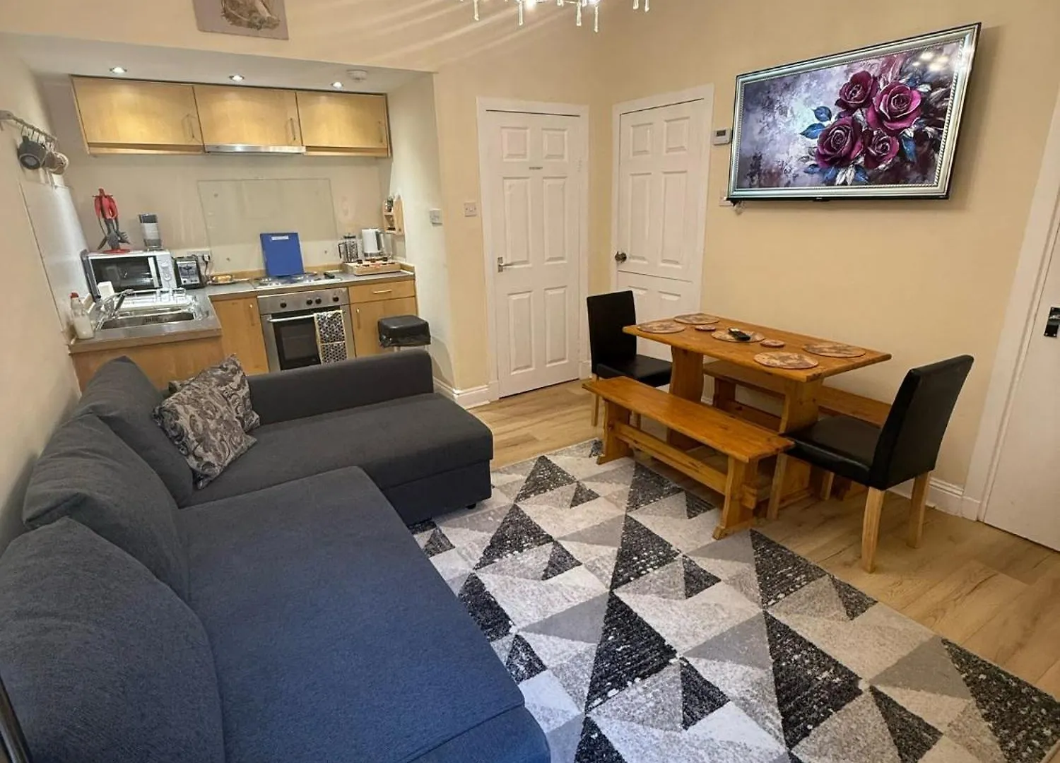 Flat In Central Edinburgh Old Town Apartment