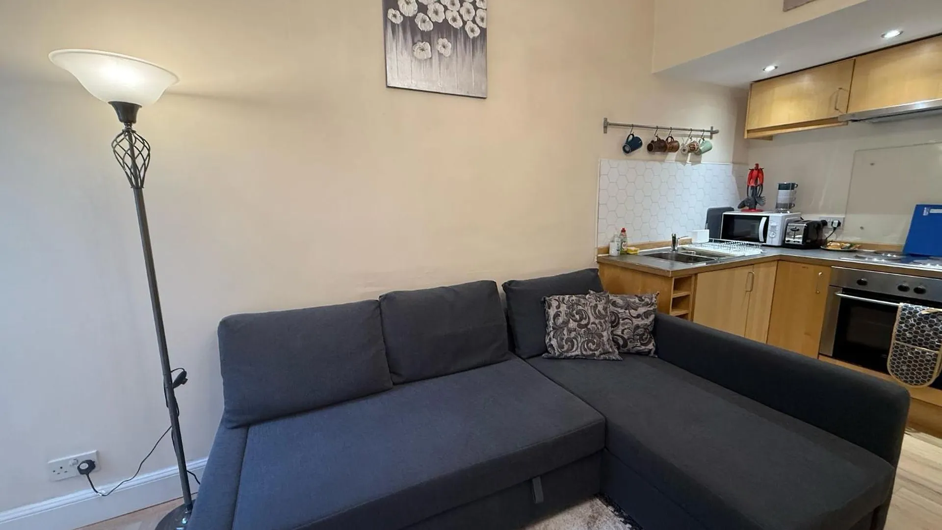 Flat In Central Edinburgh Old Town 0*,  United Kingdom
