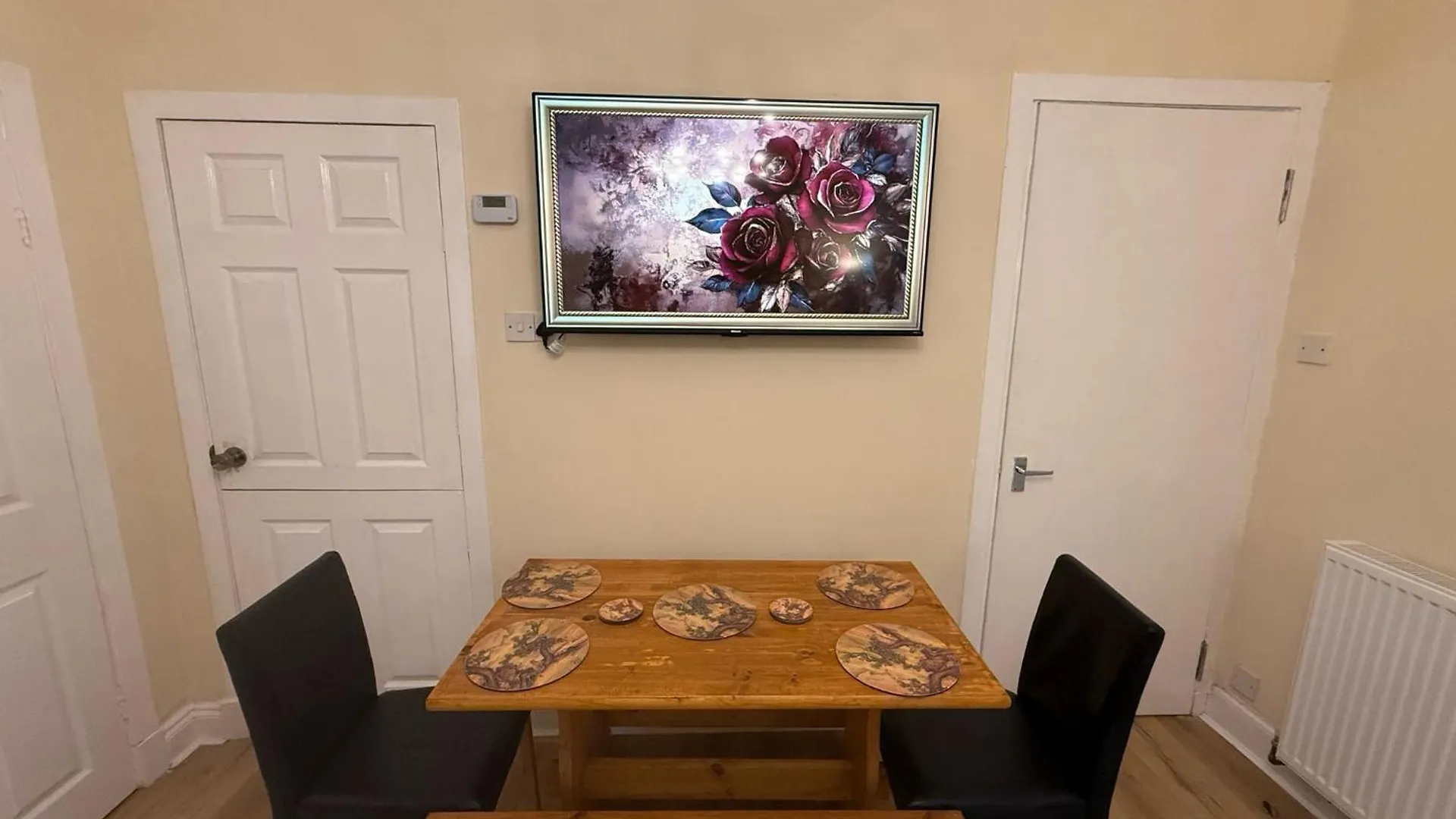 Flat In Central Edinburgh Old Town Apartment